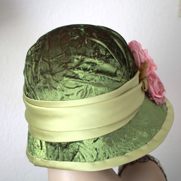 Fall Winter Velvet Vintage Style Wide Brim Cloche Hat
